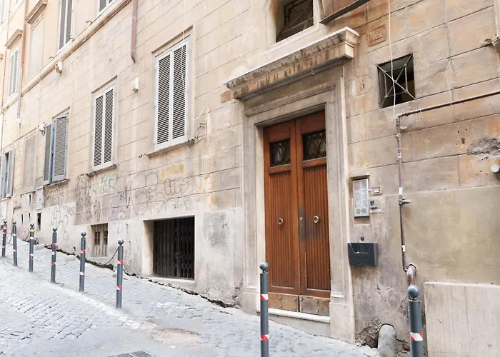 Domus Barberini Luxe Apartment *